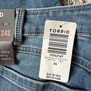 Torrid Women’s Midfit Super Soft Skinny Jeans 24
